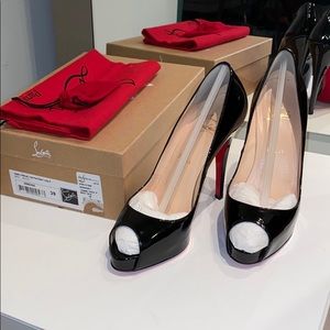Christian Louboutin Very Prive 120 Patent Black 39